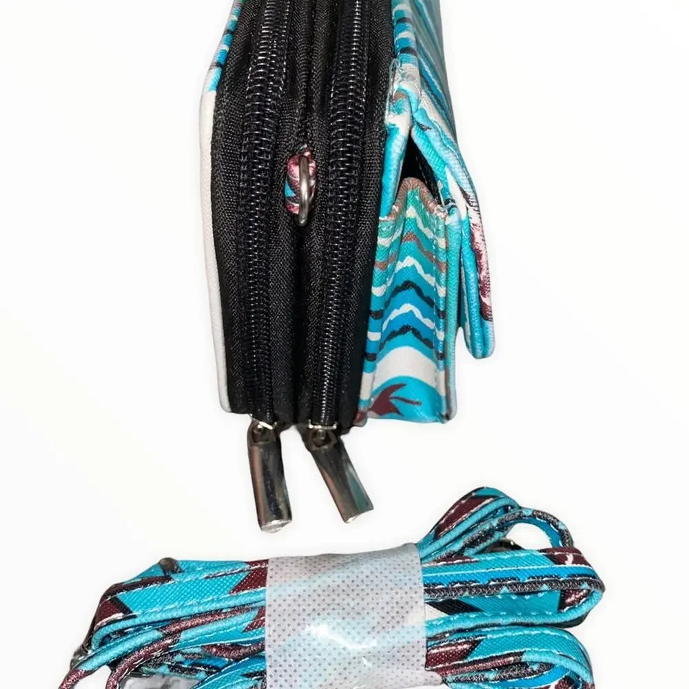 Southwestern Aztec Print Crossbody‎ Wallet Purse NWT Turquoise Wristlet